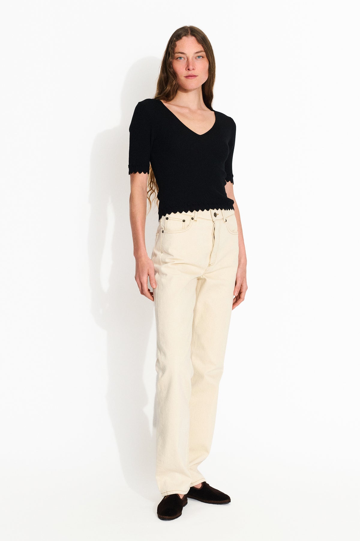 Skall Studio Ada tee Tee Black