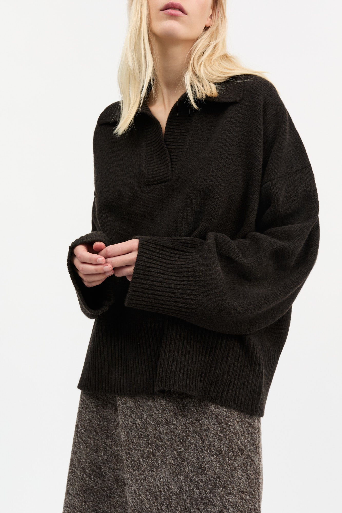 Skall Studio Dean V-neck jumper Jumper Deep brown