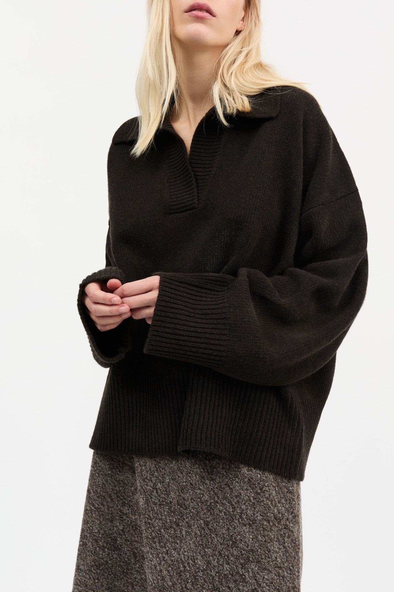 Skall Studio Dean V-neck jumper Jumper Deep brown