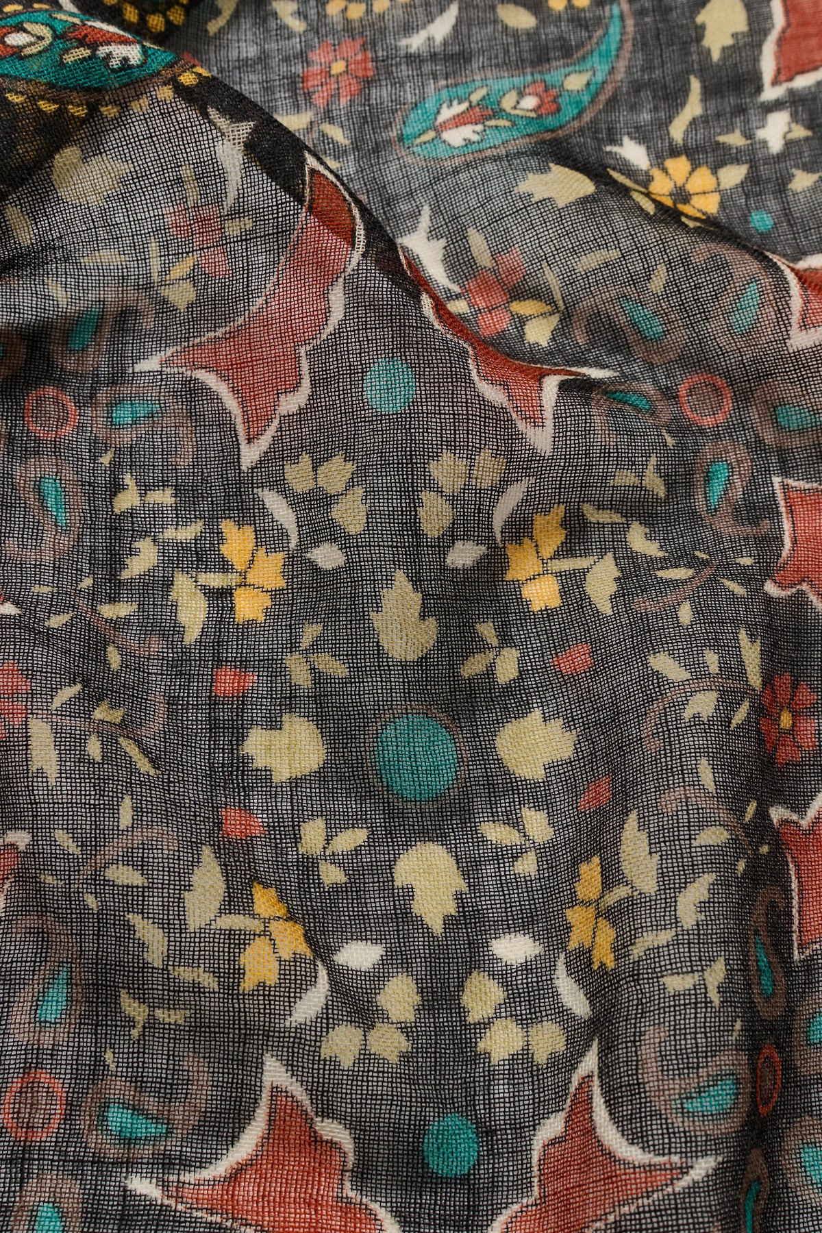 Skall Studio Mafalda wool scarf 90x90 Scarf Black/Beige Kalamkari