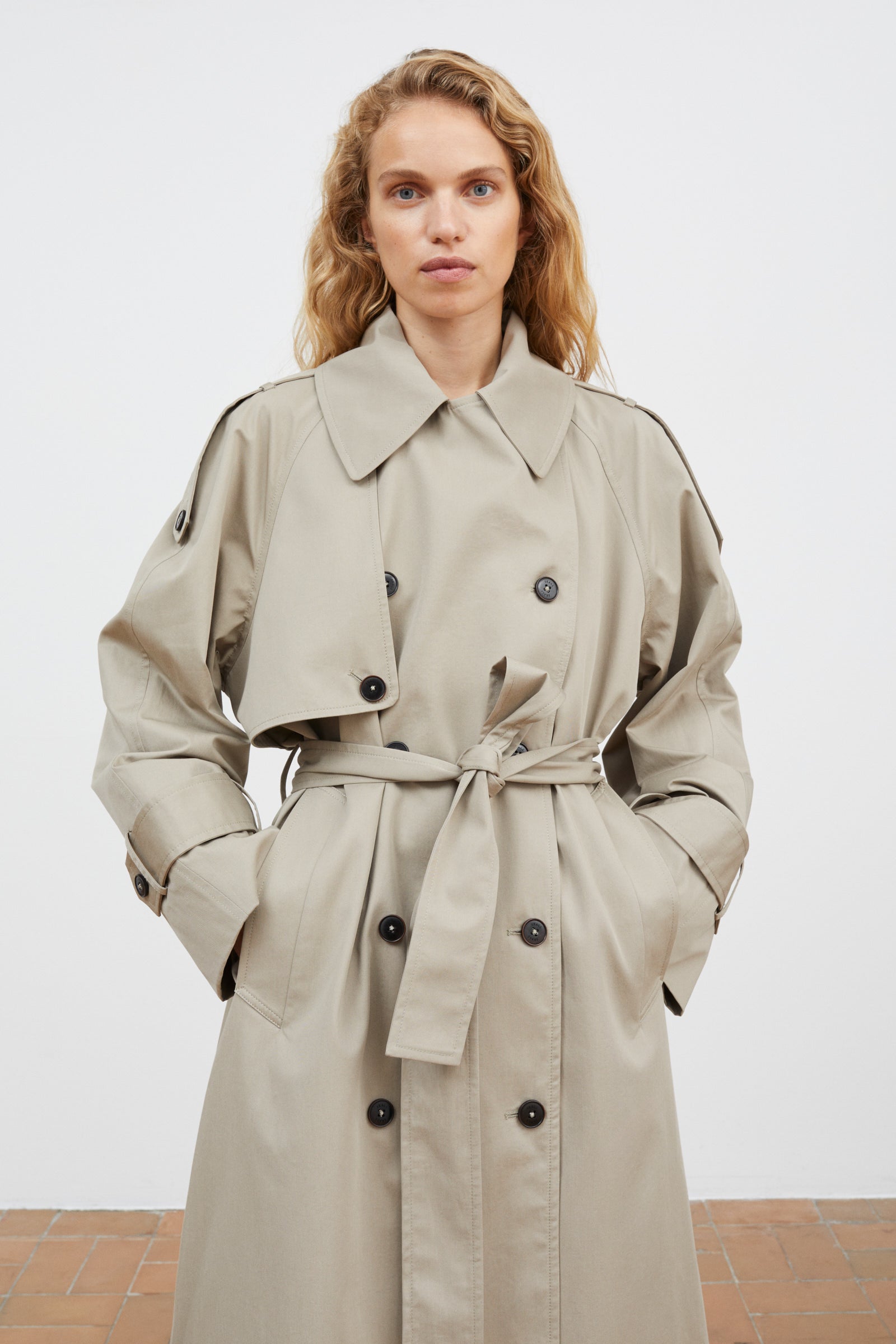 Skall Studio Mahsa trenchcoat Coat Stone moss