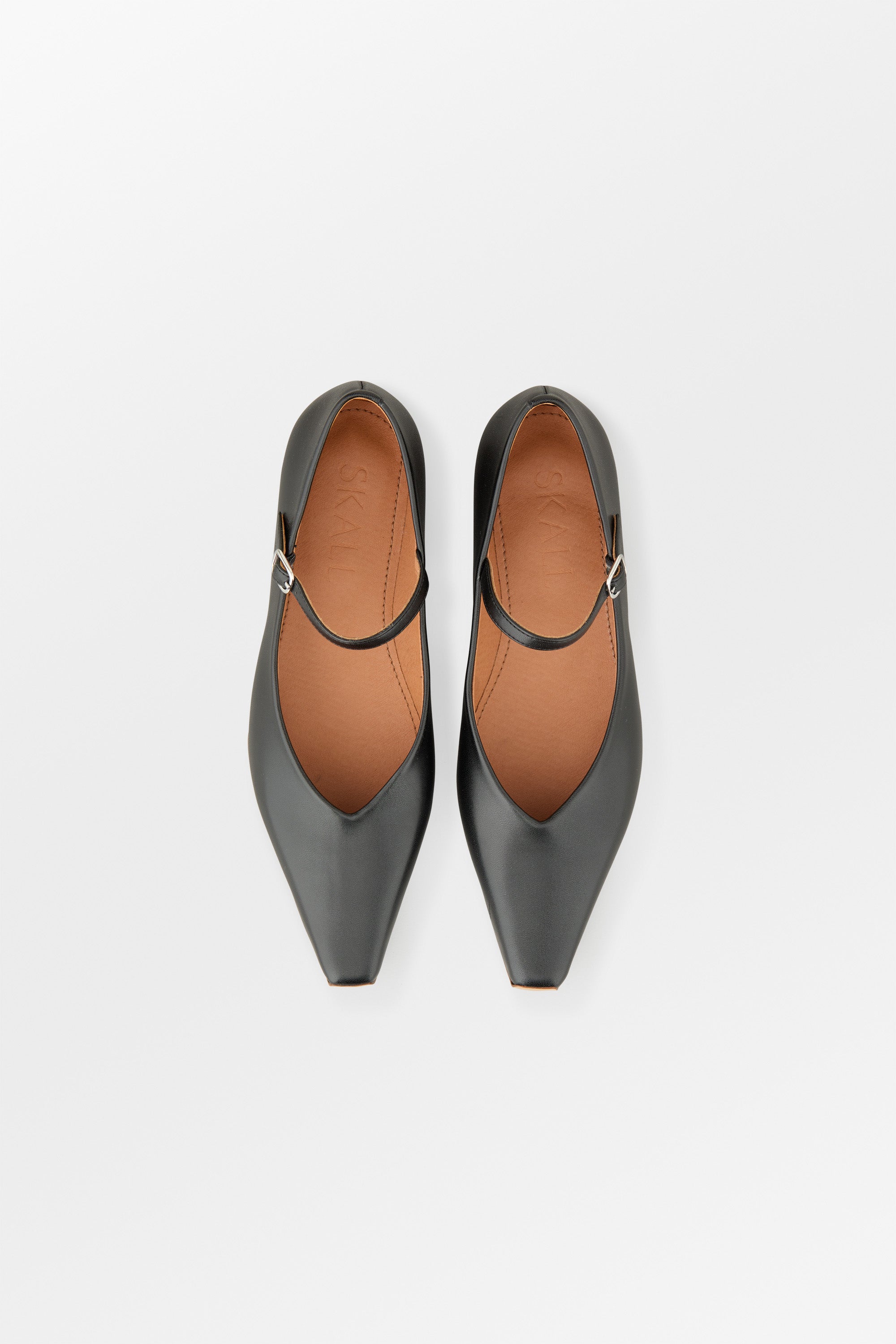 Skall Studio Pointy mary jane Shoes Black