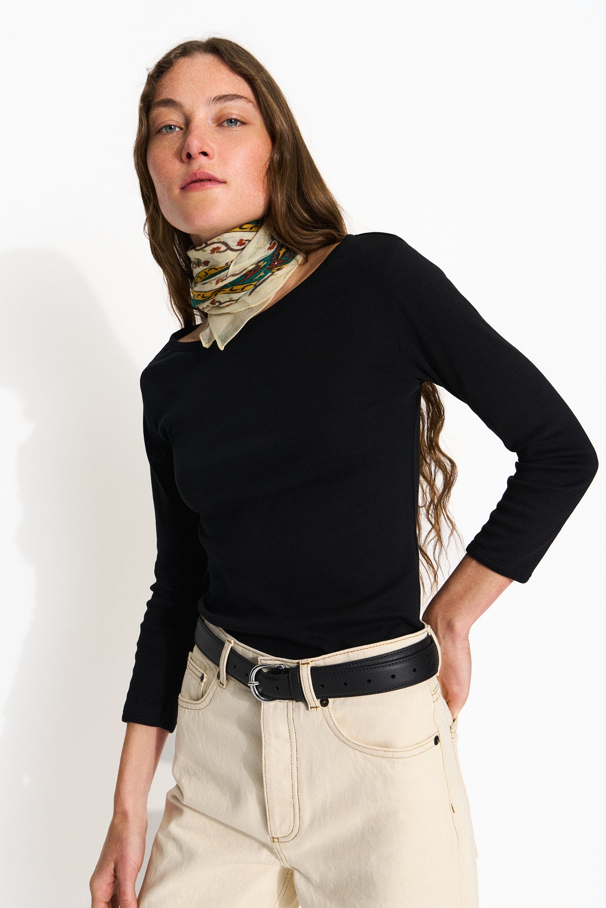 Skall Studio Seventies wide neck blouse Tee Black