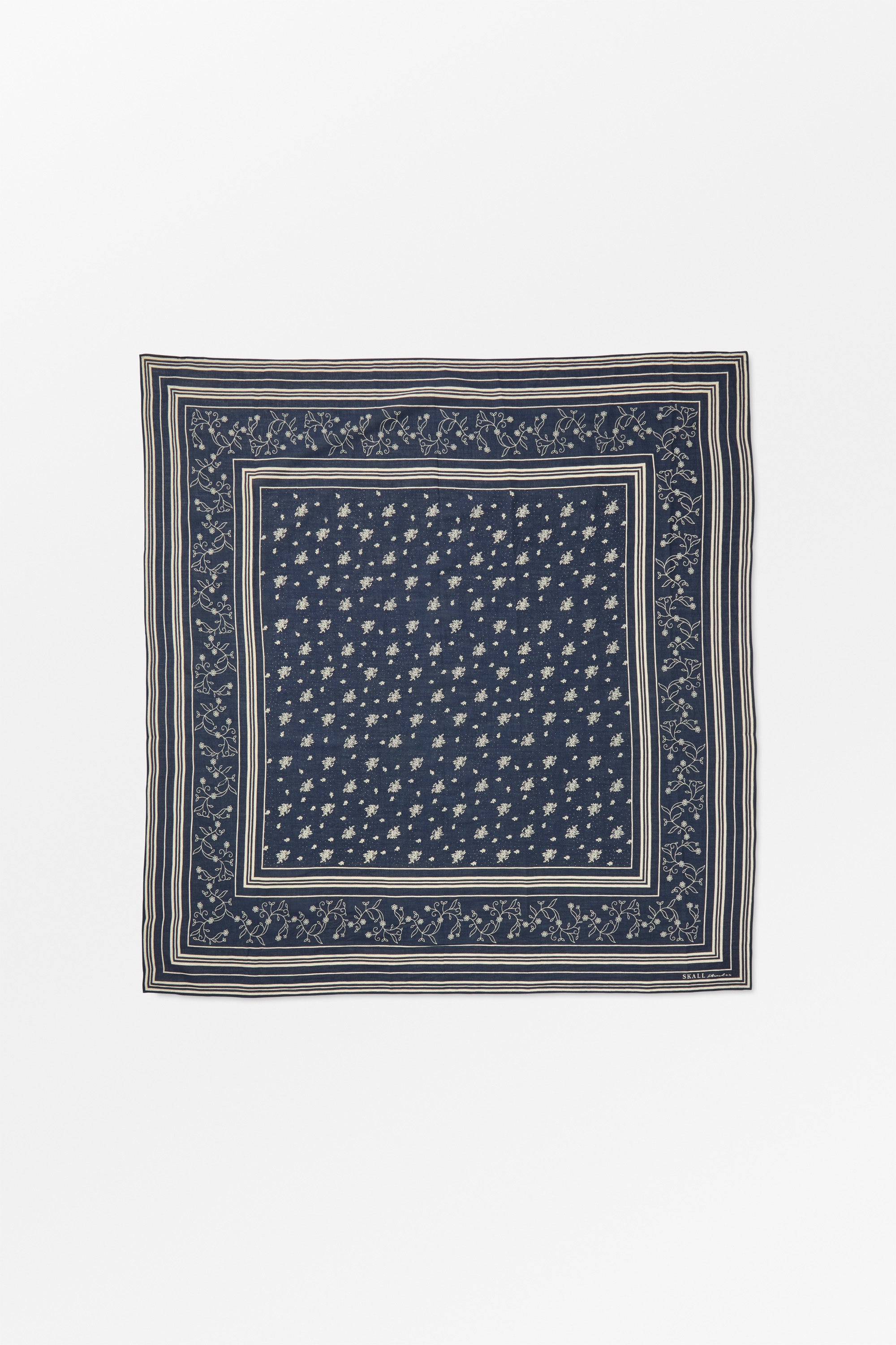 エスエール バース・オブ・ザ・クール s.a.r Skall classic scarf 90x90 - Dark navy – Skall Studio UK